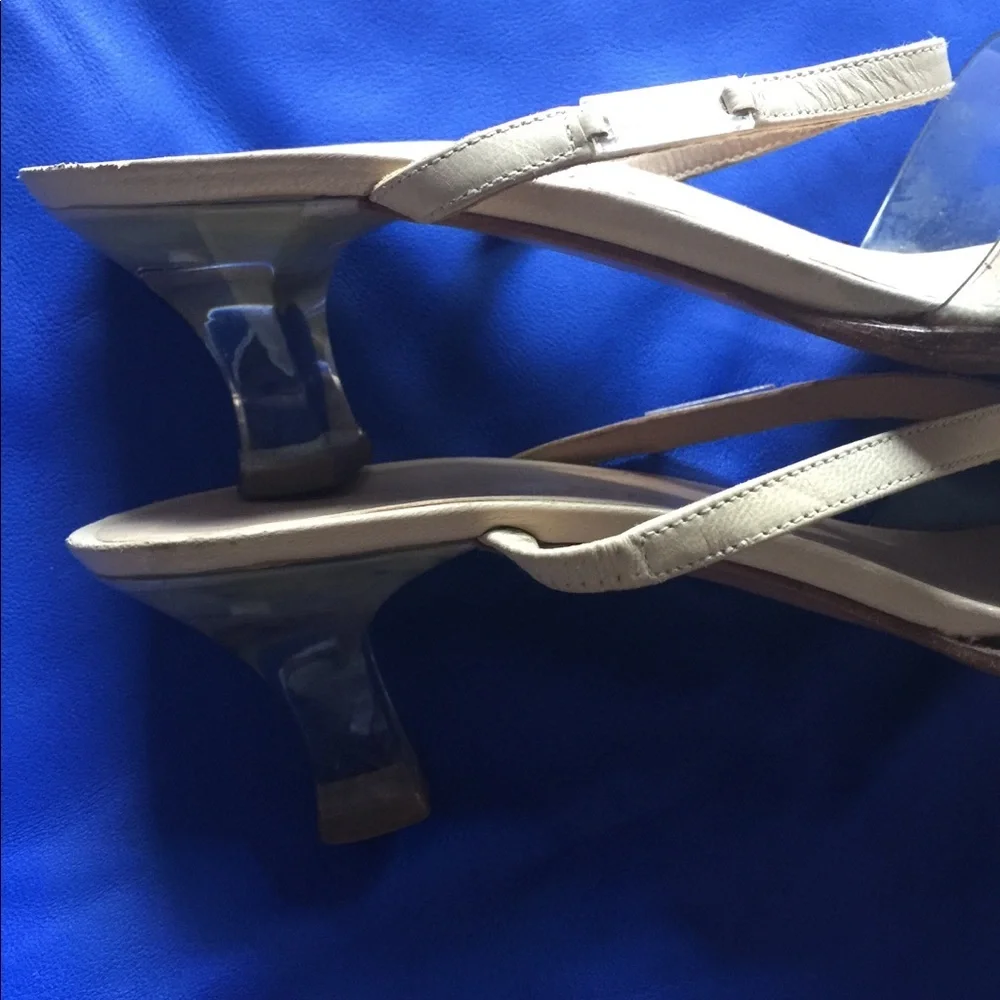 Vintage Chanel leather and lucite sandles - Picture 3 of 6